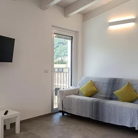 Apartamento Margherite - Larihome A36 Dongo